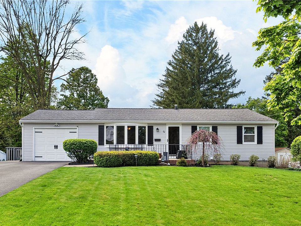 1st image of 11 Aldrich Dr