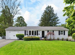 11 Aldrich Dr, Palmyra, NY 14522