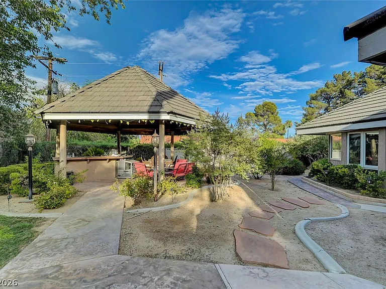 7258 Loma Alta Cir #0 — Photo 45