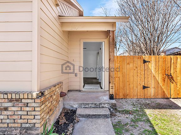 4th image of 16026 Fitchburg Cir