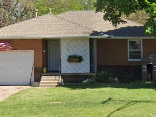 1208 S Midwest Blvd, Midwest City, OK 73110