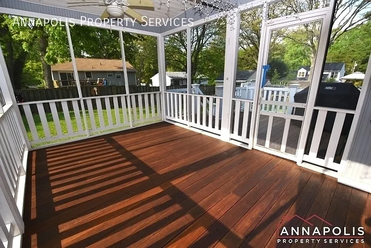 957 Highpoint Dr — Photo 18