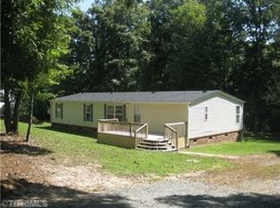 1195 Shagbark Dr, Walnut Cove, NC 27052