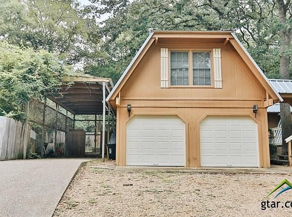 4th image of 517 Hideaway Ln E