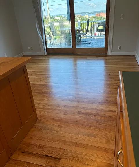 Browns Ln — Photo 9