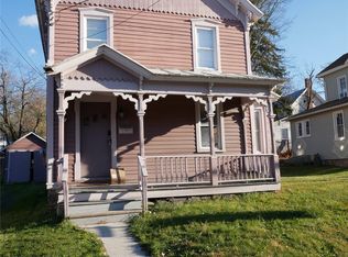 28 N Chestnut St, New Paltz, NY 12561