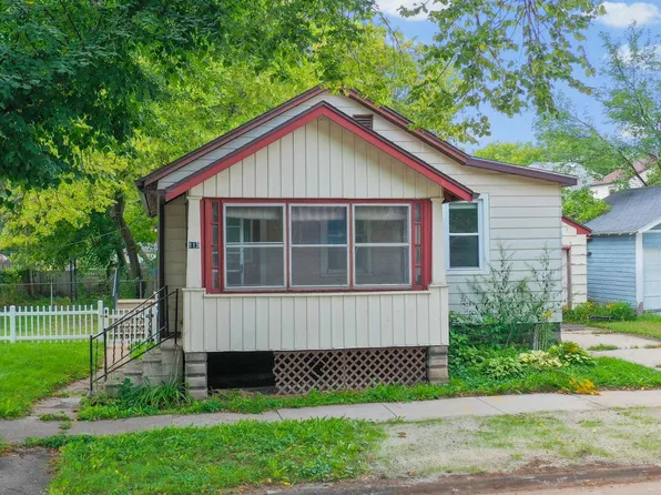 115 N Irwin Ave, Green Bay, WI 54301