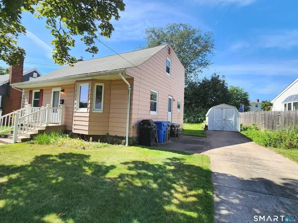 58 Crestwood Drive, Manchester, CT 06040