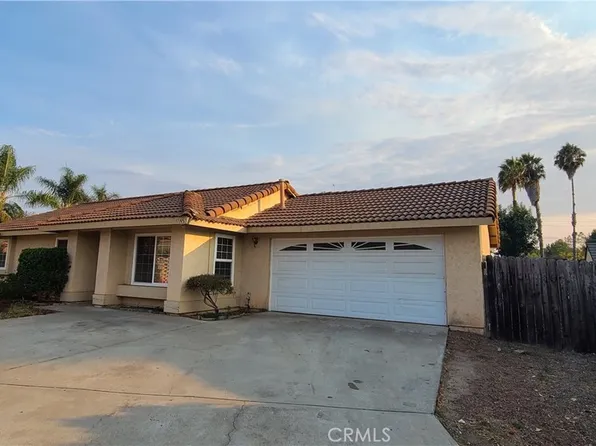 1945 Brooks Gln, Escondido, CA 92029