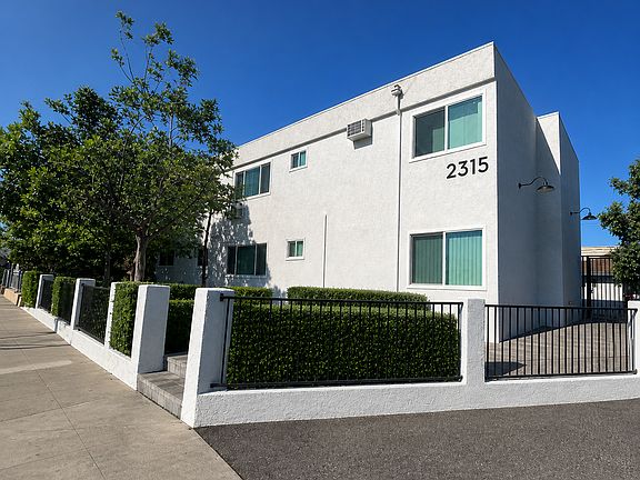 2nd image of 2315 N Frederic St #14