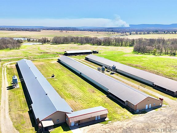 2nd image of 30607 S Fish Creek Rd