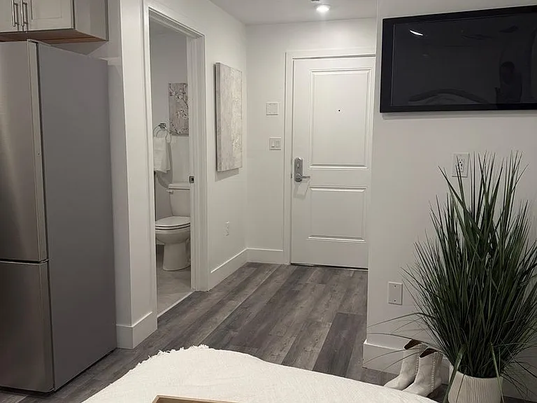 585 ESSEX STREET — Photo 28