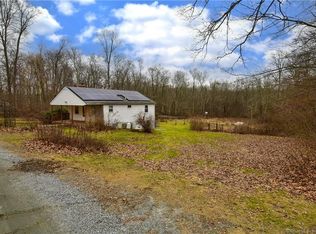 71 Wildwood Dr, Lebanon, CT 06249