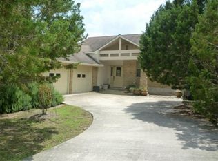 4 Rolling Hills Rd, Wimberley, TX 78676