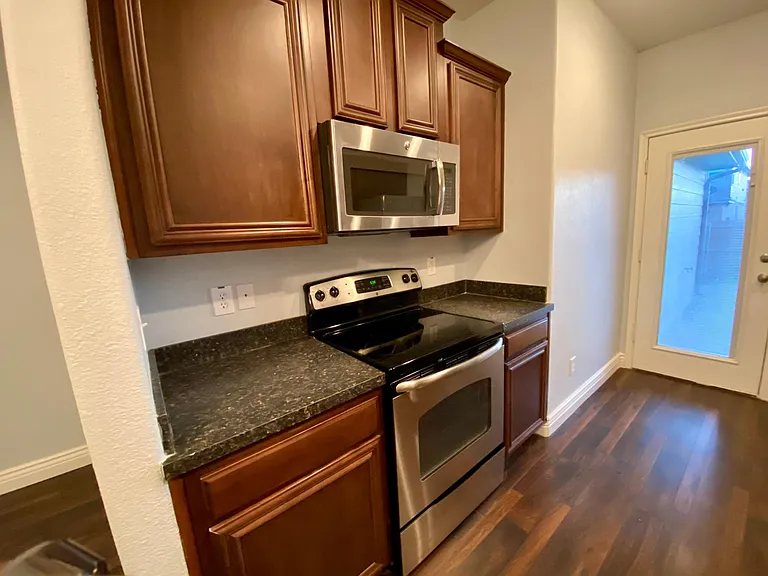 1313 Land Oak Rd — Photo 7