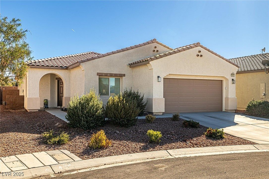 5565 E San Pietro Dr