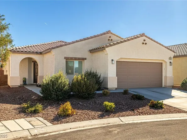 5565 E San Pietro Dr, Pahrump, NV 89061