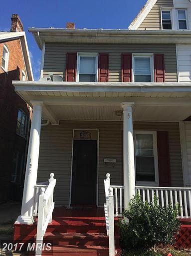 1st image of 128 E North Ave