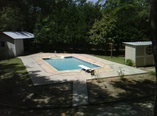 736 Grovania Rd, Hawkinsville, GA 31036