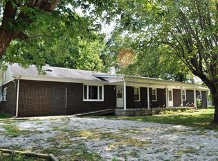 134 11th St, Clay City, KY 40312