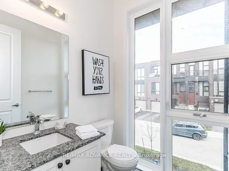12 Cambray Rd — Photo 11