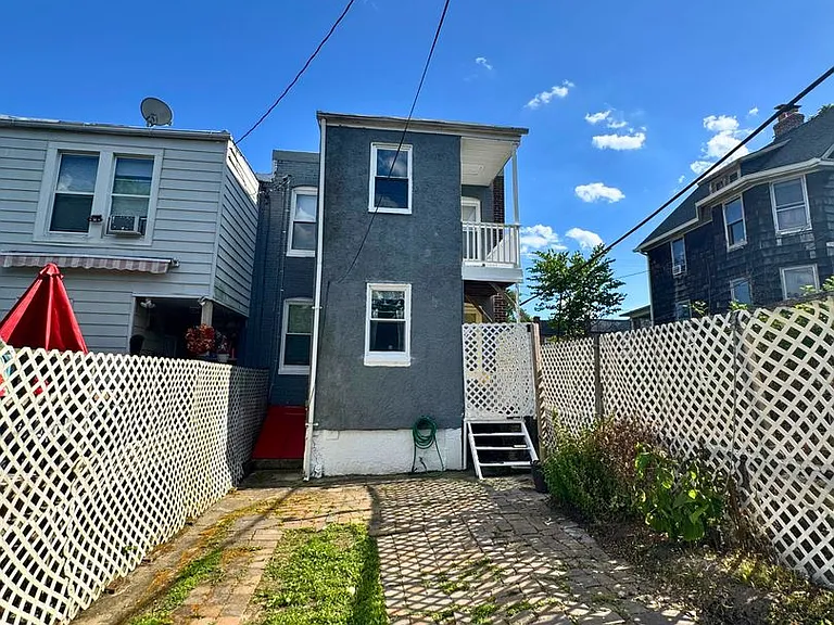 548 Radnor Ave — Photo 54