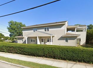 580 Pontiac Ave APT 7, Cranston, RI 02910