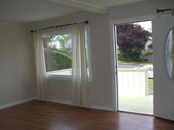 5th image of 4041 McKinley Ave