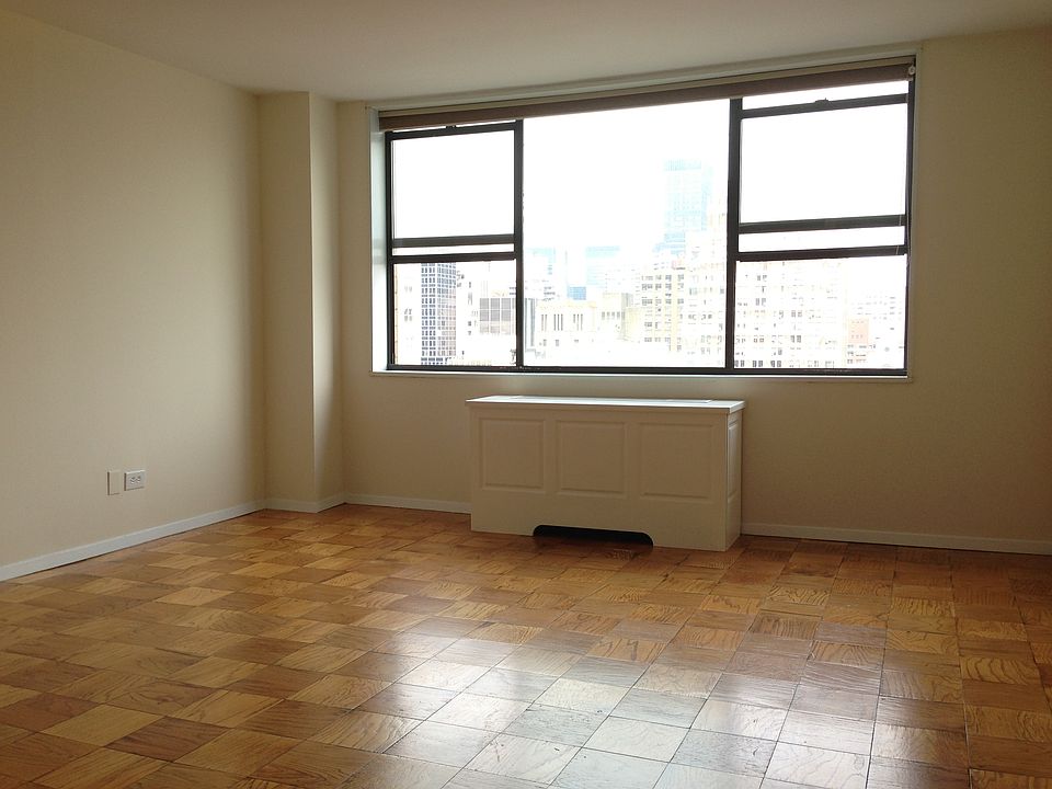 1st image of 330 E 39th St APT 28E