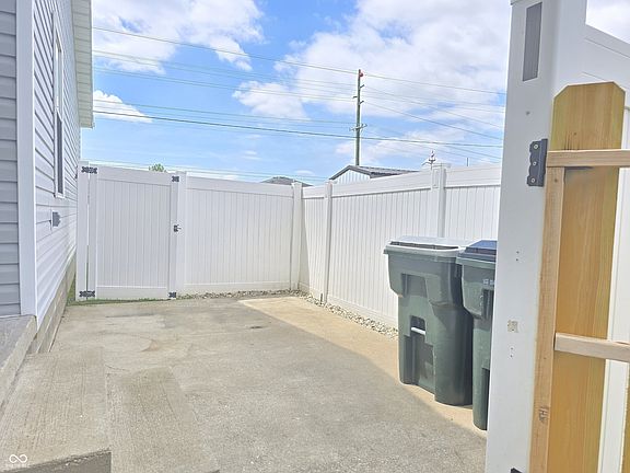 4th image of 1677 W Kole Dr