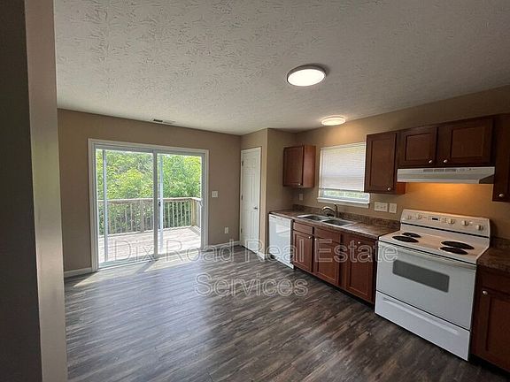 5th image of 256 Timber Hill Dr