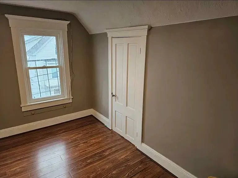 33 Winsor St #3 — Photo 7