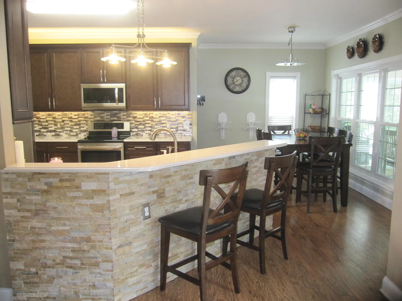 1123 Colt Dr photo 1