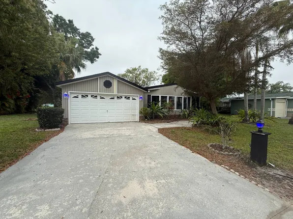 5445 San Luis Dr, North Fort Myers, FL 33903