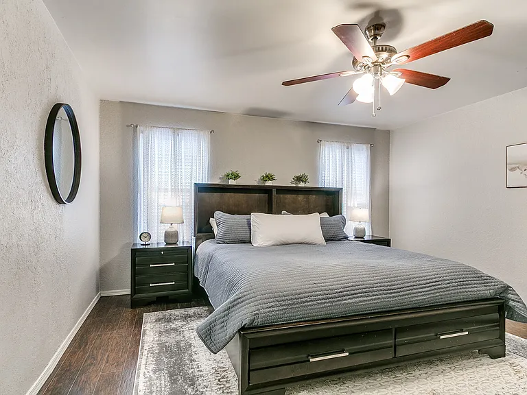 1700 Whispering Creek Dr — Photo 3
