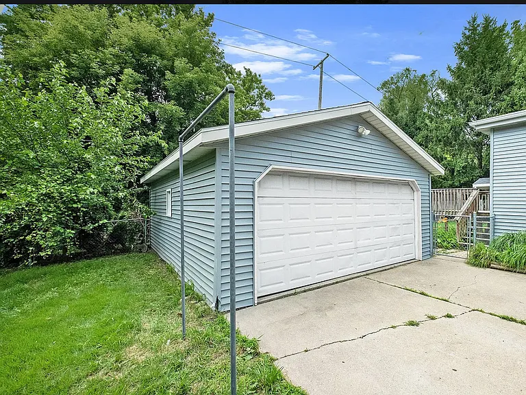 901 Sarasota Ave SE — Photo 25