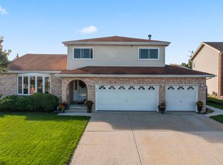 612 Newman Ct, Romeoville, IL 60446