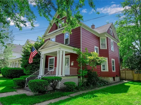 318 Washburn St, Lockport, NY 14094