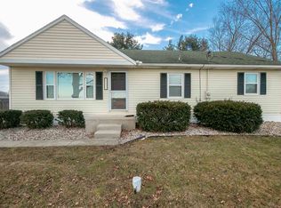 65657 Kenilworth Rd, Lakeville, IN 46536