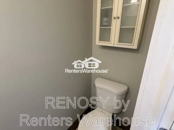 400 Lyndhurst St, Baltimore, MD 21229