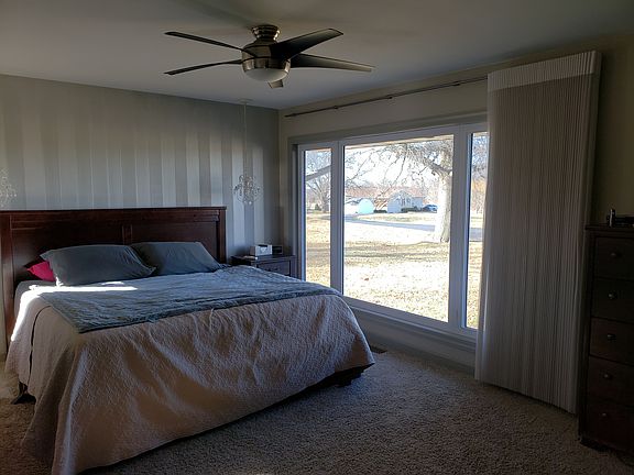 5th image of 707 E Highway 24