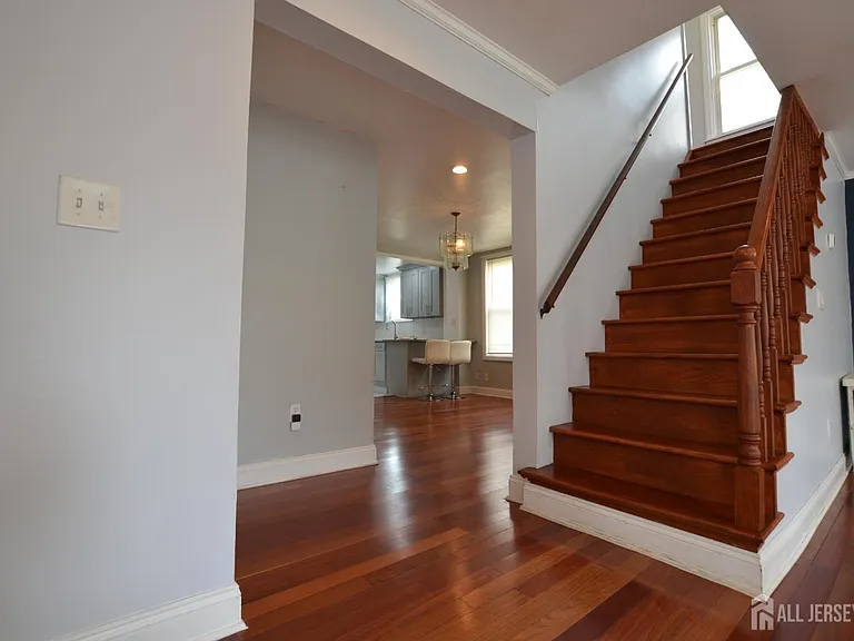 259 Main St — Photo 6