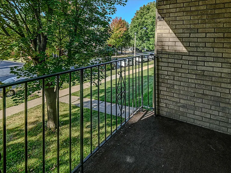 1802 Lake Point Dr #4 — Photo 19