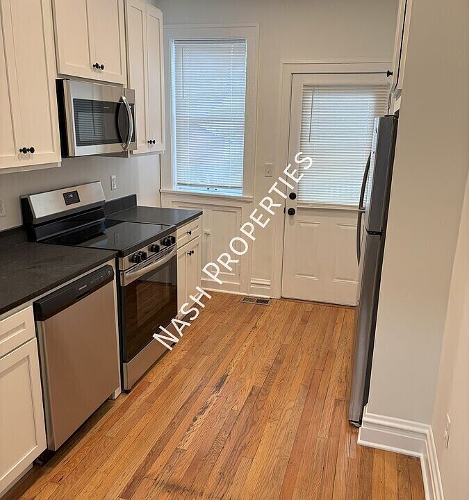 1st image of 4519 Flora Ave Floor 1