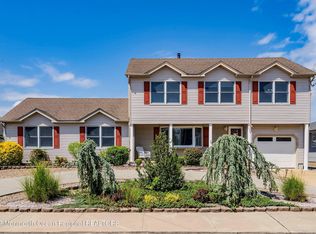 132 Southview Dr, Brick, NJ 08723