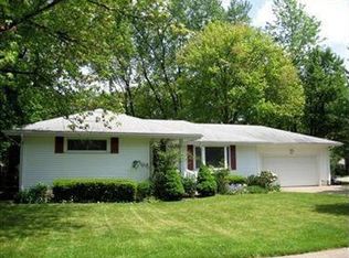 3101 Charles St, Cuyahoga Falls, OH 44221