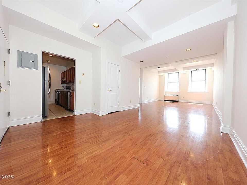 1st image of 45-02 Ditmars Blvd #322