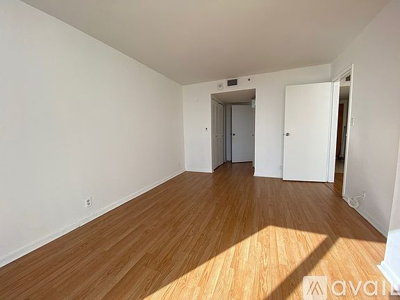 3rd image of 7631 E Treasure Dr #2221