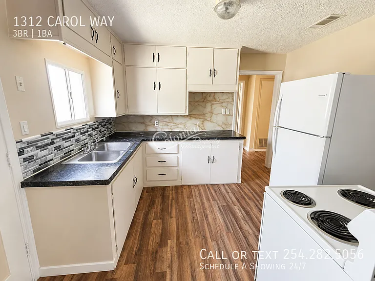 1312 Carol Way — Photo 5