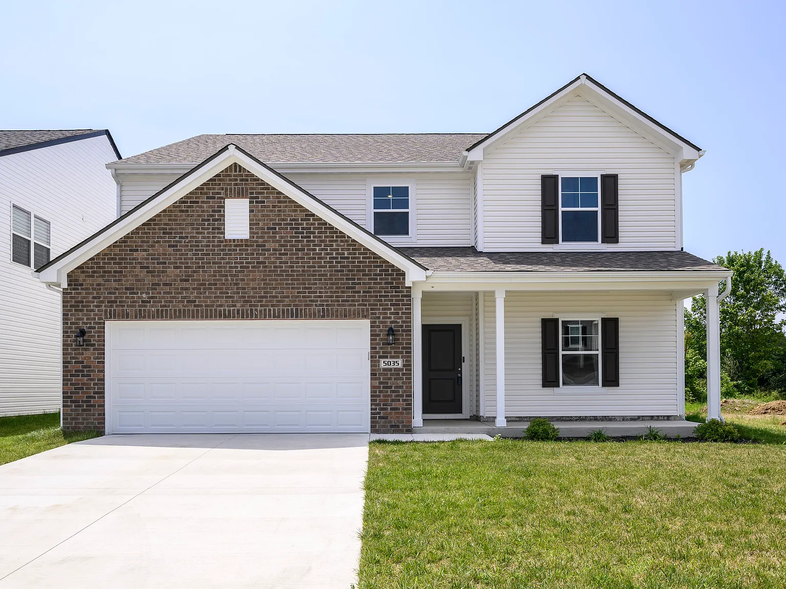 6 bed, 3.5 bath, 3100 sqft, $3,000 — Photo 2